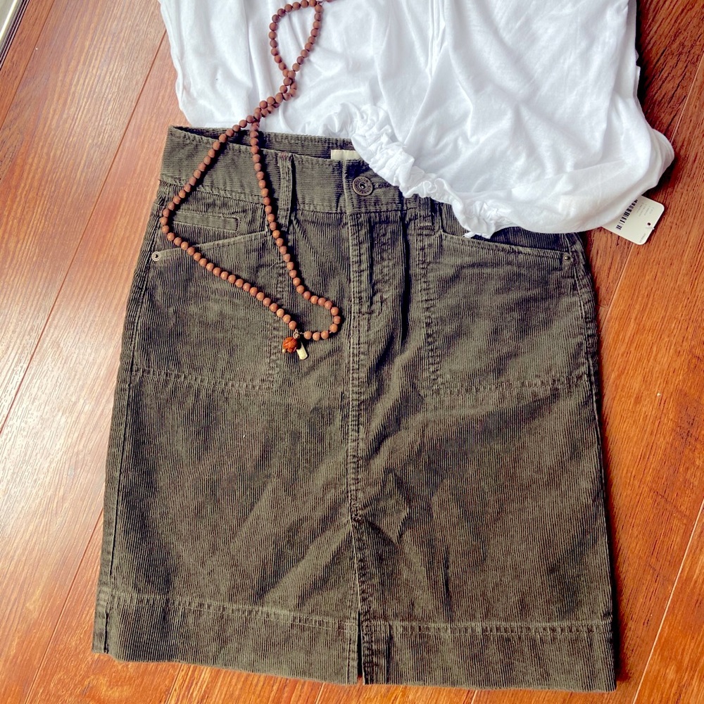 Corduroy high waisted mini